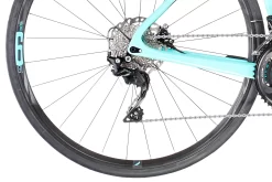Bianchi Infinito XE Disc 105 Celeste/black Full Glossy 14 Bianchi Infinito XE Disc 105 Celeste/black Full Glossy -Professional Bicycle Store bianchi infinito xe disc 105 celeste black full glossy 7