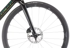 Bianchi Specialissima Ultegra Di2 Celeste/mermaid Scale Full Glossy -Professional Bicycle Store bianchi specialissima ultegra di2 black carbon ud mermaid scale full glossy 5