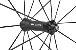 Dt-swiss DT Swiss P 1800 Spline 23 Front Wheel Alu 100/5mm Black/white 6 Dt-swiss DT Swiss P 1800 Spline 23 Front Wheel Alu 100/5mm Black/white -Professional Bicycle Store dt swiss p 1800 spline 23 vorderrad alu 100 5mm schwarz weiss 3