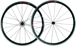 Fulcrum Racing 4 Wheelset Road 28" CA 9-12-speed Clincher Black/red