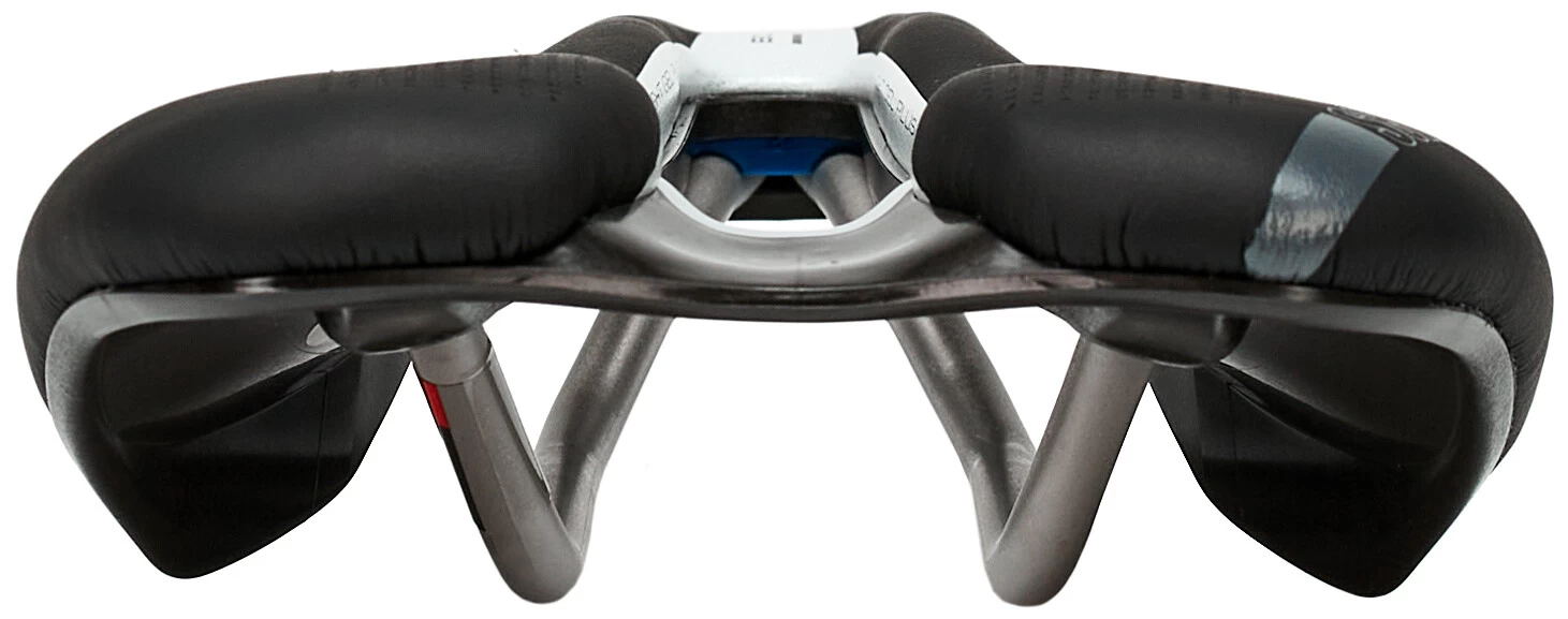 Selle Italia SLR Boost Endurance Superflow Saddle Black 3 Selle Italia SLR Boost Endurance Superflow Saddle Black - Image 3