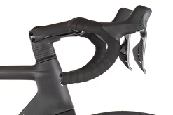 Wilier Cento10 SL Disc Ultegra Black/red/matt 11 Wilier Cento10 SL Disc Ultegra Black/red/matt -Professional Bicycle Store wilier cento10 sl disc ultegra black red matt 4